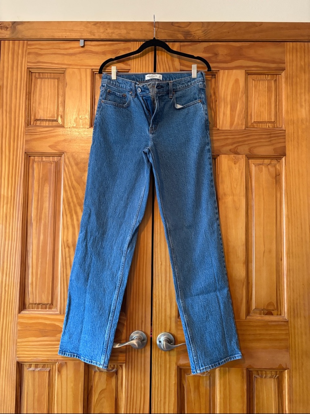 Abercrombie & Fitch Light Blue Mid-Rise '90s Straight Jeans